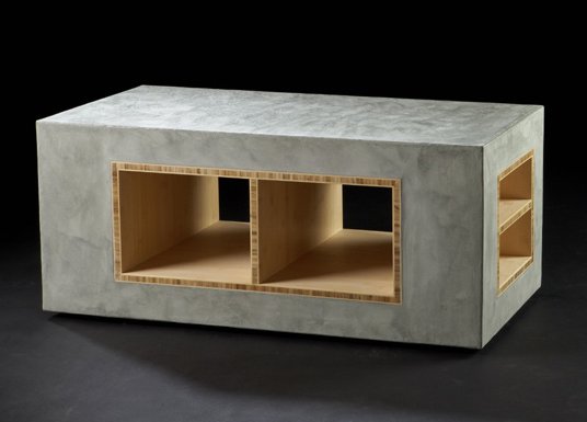 Kreativt kaffebord laget av betong og tre